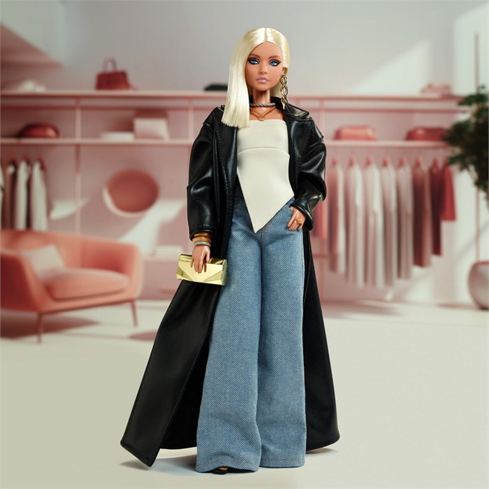 Кукла Barbie Signature Styled By Maeve Reilly Barbie Doll, Барби в стиле Мейв Рейли 8830 - фото 15748