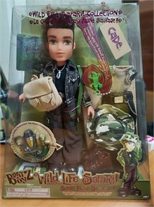 {{photo.Alt || photo.Description || 'Кукла Bratz Boyz Wild Life Safari Кейд'}}