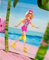 Кукла Barbie The Movie - Марго Робби в роли Барби в стиле ретро на роликовых коньках 8633 - фото 14111 Кукла Barbie The Movie - Марго Робби в роли Барби в стиле ретро на роликовых коньках 8633 - фото 14111